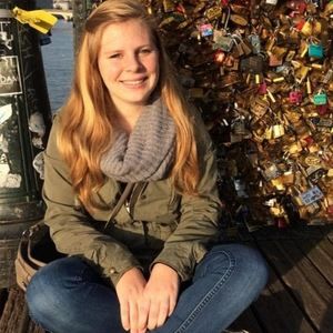 Meet your Posher, Emily